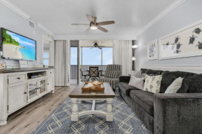 Beachfront Bliss: Gulf Views, Pool, Sleeps 8!